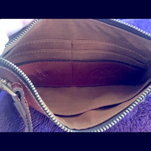 NWOT, Patricia Nash Wristlet ECWOT - Picture 10 of 10